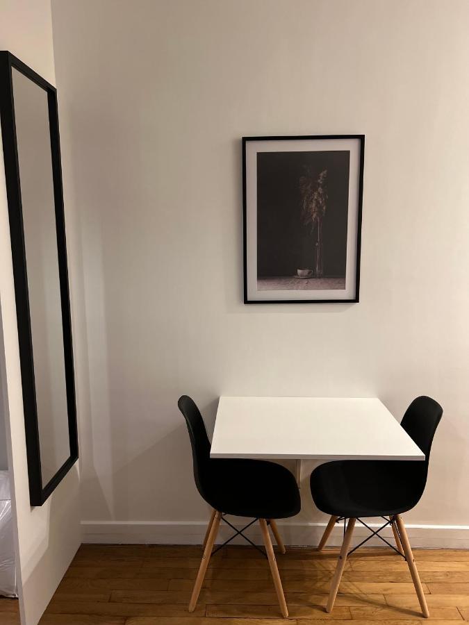 Idealement Situe "Le Studio" Les Locations Isahora Sont Aussi A 2 Pas Du Chateau D'Eu, Des Falaises Du Treport, De Mers Les Bains Et Aux Portes De La Baie De Somme Eu (Seine-Maritime) Luaran gambar